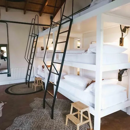 Karibu Boutique * 베가데산마테오