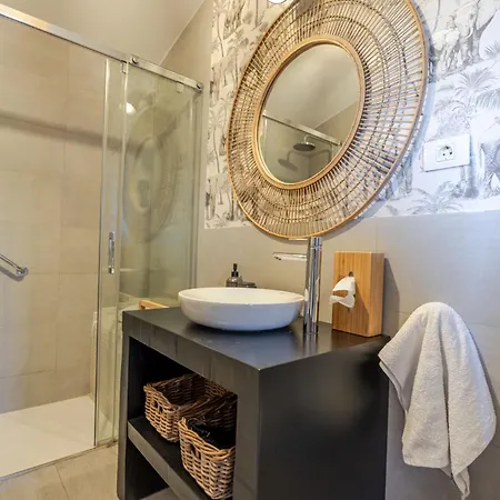 Karibu Boutique * 베가데산마테오