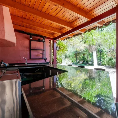 Karibu Boutique 베가데산마테오