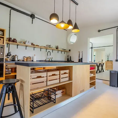 Karibu Boutique * 베가데산마테오